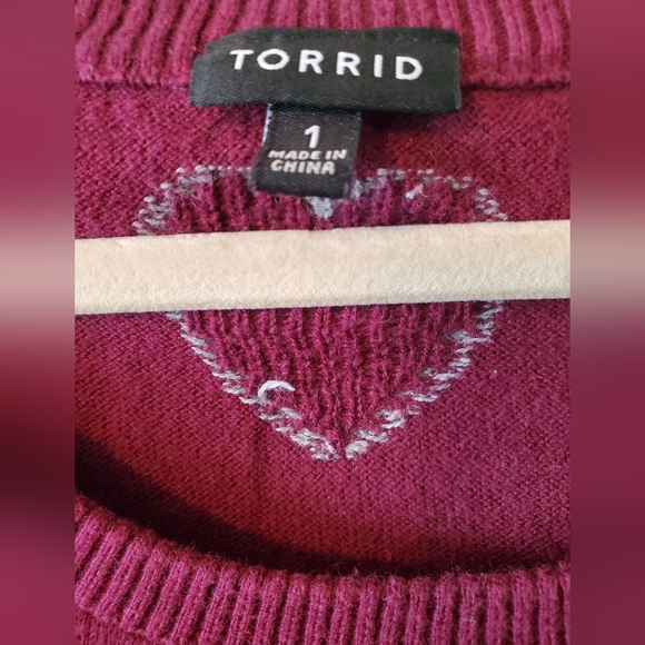 Torrid plus size Sweater Size 1 - Picture 3 of 3